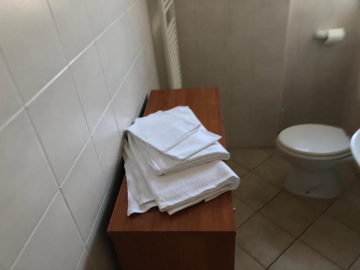 Hotel Il Gatto E La Volpe Avigliana Exteriér fotografie